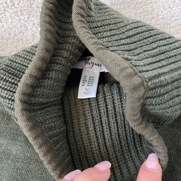 2 Maternity Knit Sweaters - Picture 4 of 7